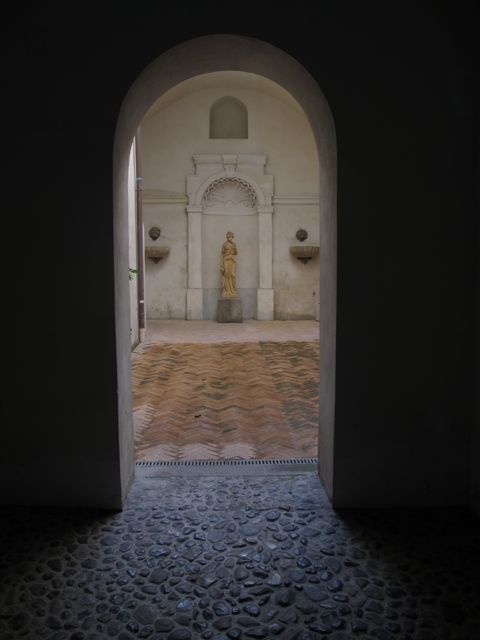 My entrance on the Via Piccarini