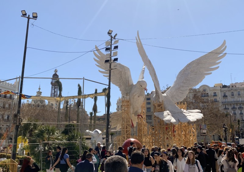 Visiting and Sketching in Valencia,&nbsp;Spain